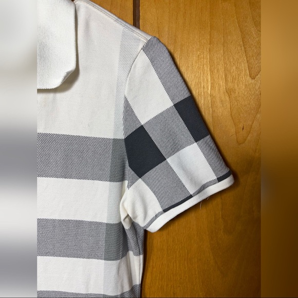 Burberry Button-Up Shirt - Picture 7 of 7